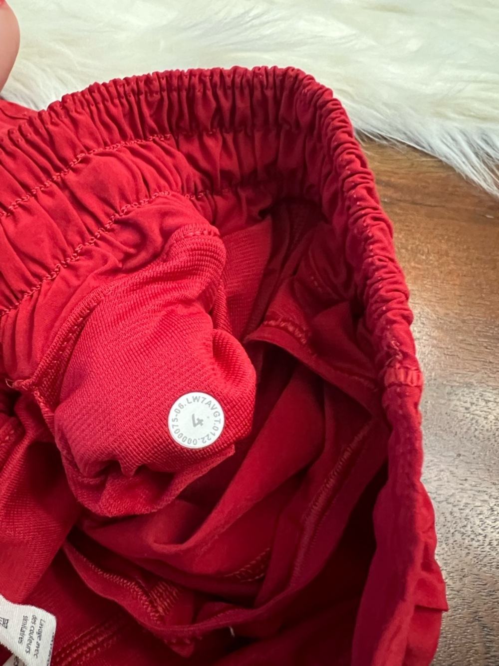 Lululemon Hotty Hot Long 4” Shorts Dark Red Size 4 Lined - Picture 4 of 4